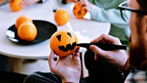 Orange art for Halloween DIY Video, YouTube Video Maker - ProVideo